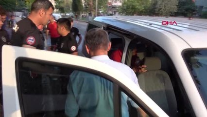 ANTALYA Kendisine güldüğü gerekçesiyle komşularına kurşun yağdırdı: 2 yaralı