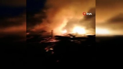 Çorum’daki Köy yangını kontrol altına alındı: 2 ev kül oldu