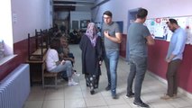 Yusufeli'nde oy kullanma işlemi başladı