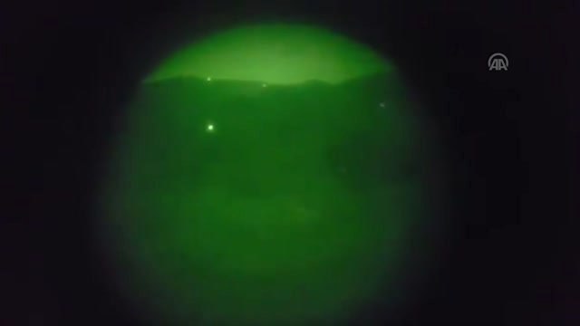 Pençe harekatı - Savaş uçakları, gece gerçekleştirdikleri atışlarla terör hedeflerini imha etti