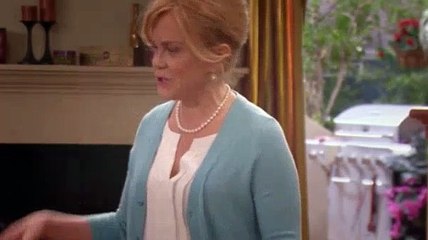 Dog With A Blog S01E19 - Stan Talks to Gran