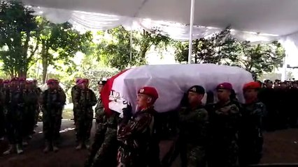 Upacara Penyerahan Jenazah Ibu Ani Yudhoyono oleh Keluarga ke Pemerintah