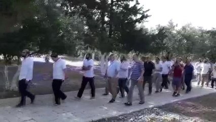 İsrail polisi Mescid-i Aksa'da cemaate müdahale etti