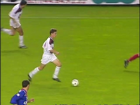 04/10/95 : Pierre-Yves André (63') : Paris SG - Rennes (1-1)