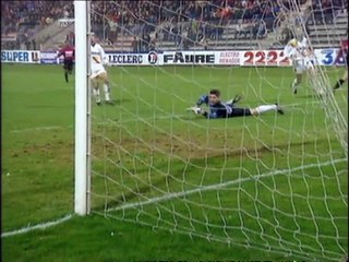 Download Video: 27/01/96 : Pierre-Yves André (75') : Rennes - Lens (2-1)