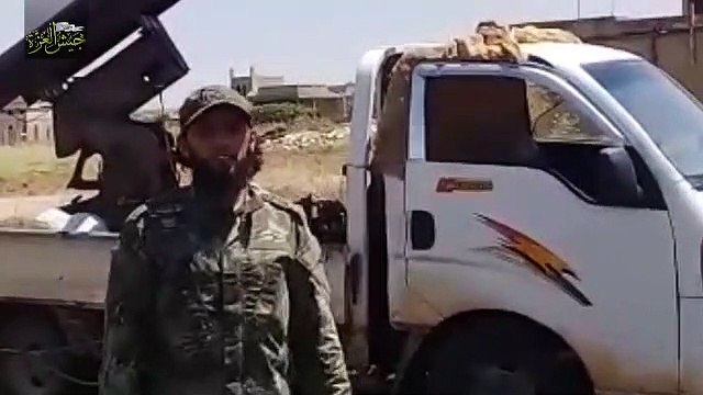 جيش العزة يستهدف بالصواريخ مقرات ميليشيا أسد وروسيا شمالي حماة