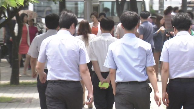 국민 85% 이상, 소득 격차 너무 크다 / YTN