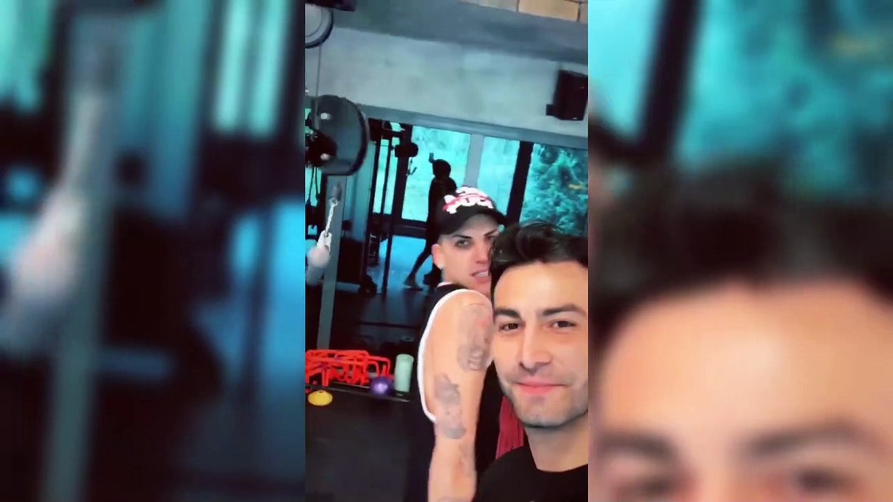 Kerimcan Durmaz Amsterdam’da Arkadaşı İle Çok Eğlendi! | Kerimcan Durmaz'ın İnstagram Hikayesi #Enmedya