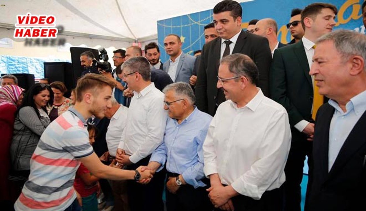 (2 Haziran 2019) AK PARTİ’DE BAYRAMLAŞMA AKAR: TERÖRLE MÜCADELEMİZ AZİMLE SÜRÜYOR