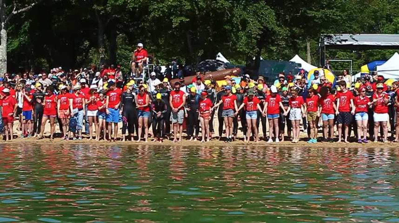 Au départ du triathlon des lacs