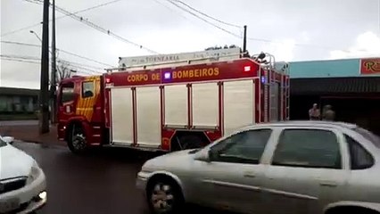 Bombeiros são acionados em empresa na Rua Rio da Paz