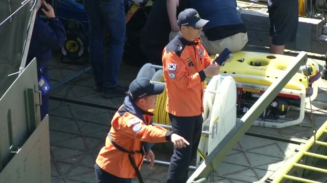 [헝가리 유람선 사고] 교신없이 추월해 사고 ...오늘 수중 수색 시도 / YTN