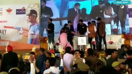 Top 10 Ms Dhoni Fan Moments  Heart Touching Moments  .