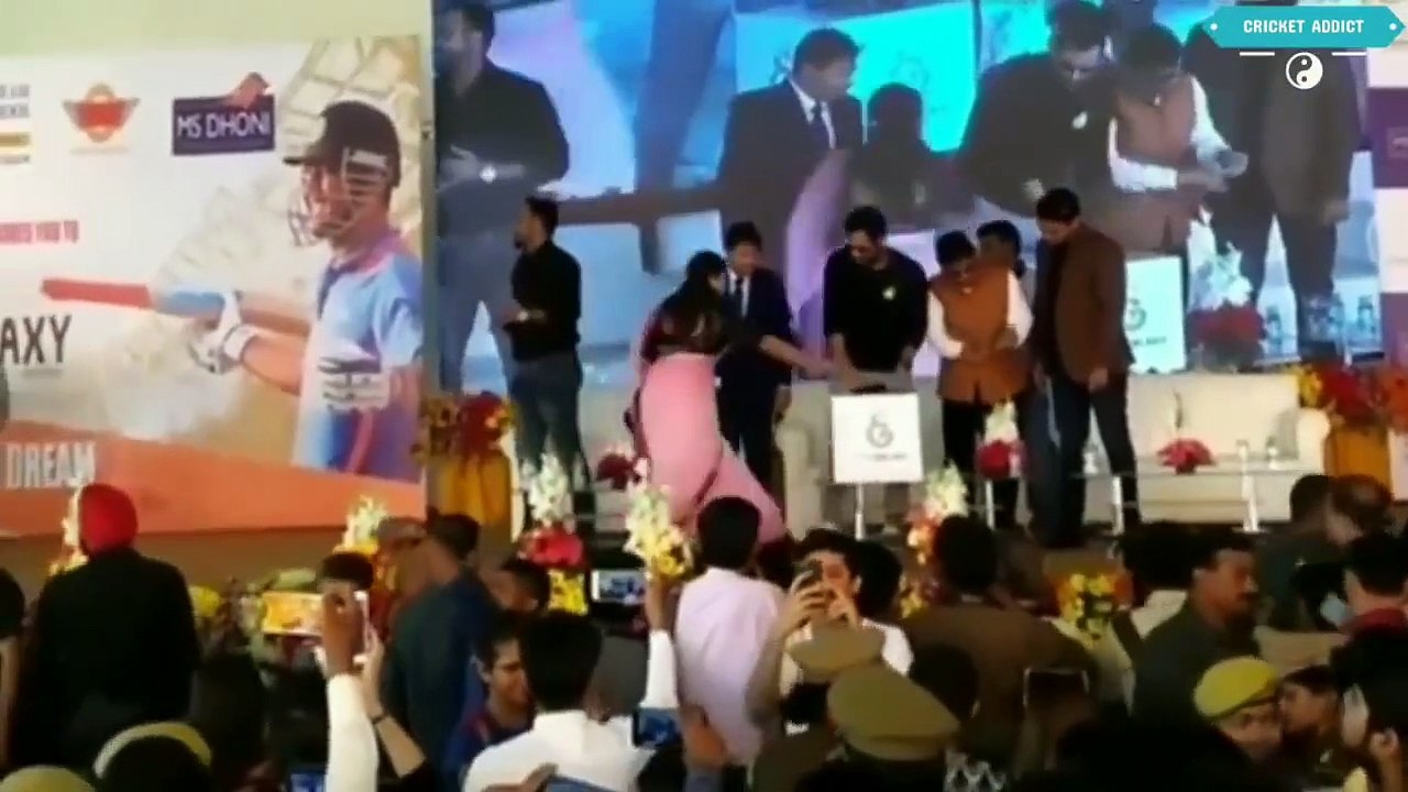 Top 10 Ms Dhoni Fan Moments  Heart Touching Moments  .