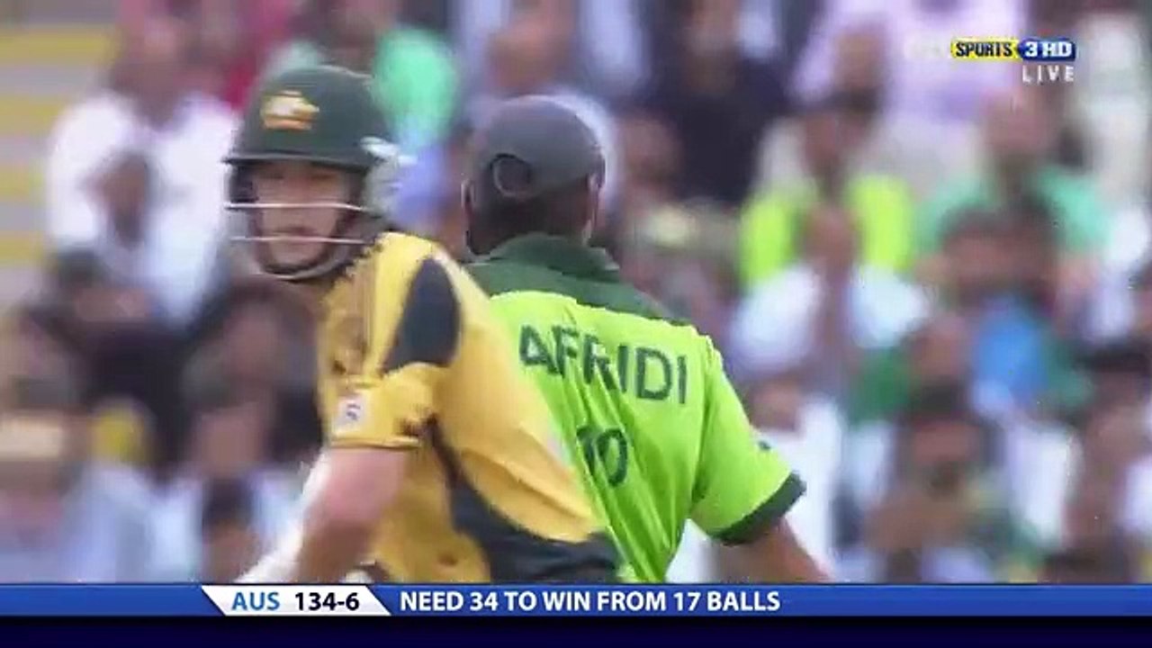 Umer Gul Superb Over vs Australia. 1st T20 2010. Mike Hussey Clean Bowled