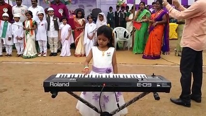 piano rythm played by sweet girl