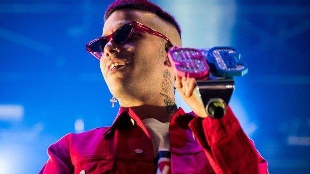 Parente della vittima di Corinaldo su Sfera Ebbasta a X Factor: 'Mi dissocio, non lo guarderò'