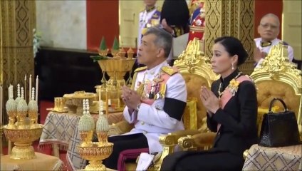 พระบาทสมเด็จพระเจ้าอยู่หัว สมเด็จพระนางเจ้าฯ พระบรมราชินีทรงบำเพ็ญพระราชกุศล 7 วันพระราชทานศพ พล.อ.เปรม