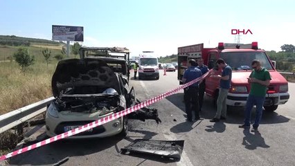 Kamyonet, emniyet şeridindeki otomobile çarptı: 1 ölü, 1 yaralı