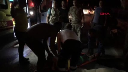 OSMANİYE Motosiklet yayaya çarptı 2 yaralı