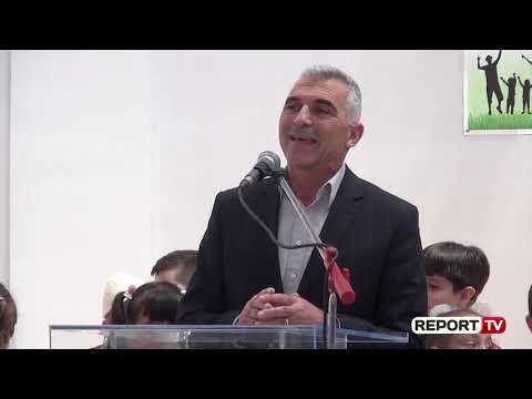 Fëmijët surprizojnë të burgosurit e Fierit, rikthehen në skenë parodistët e Vlorës