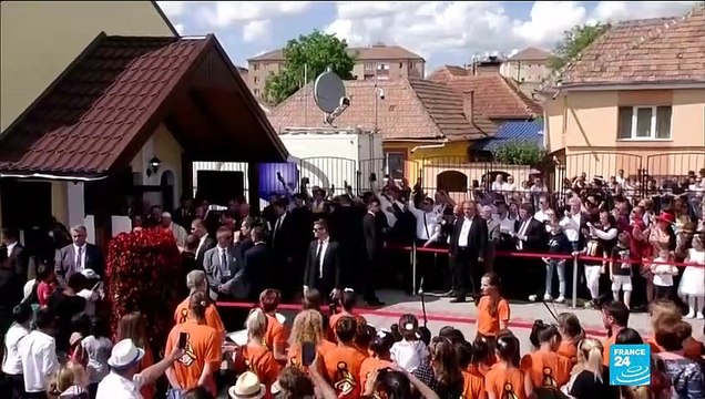 The Pontiff's heartfelt apology: Pope Francis asks forgiveness for mistreatment of Roma people