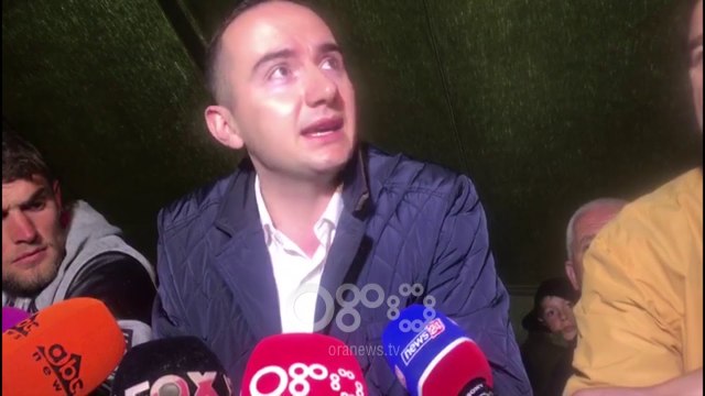 RTV Ora - Tërmeti në Korçë, Salianji: Banorët i futën në çadra, vetë hanë e pinë në restorante