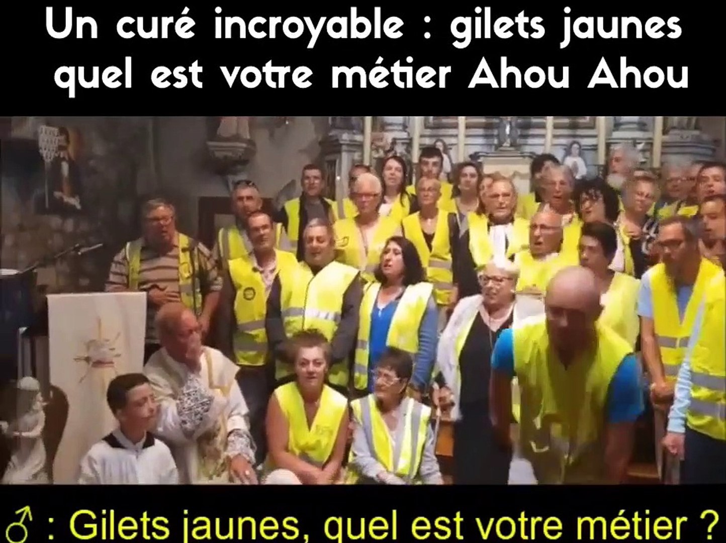 En Normandie Un Curé Chante Des Slogans Anti Macron Avec Des Gilets Jaunes Dans Une église