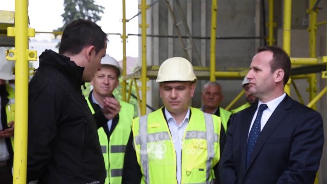 RTV Ora - Xhamia e Namazgjasë përfundon brenda vitit, Veliaj: Nesër parkimet falas