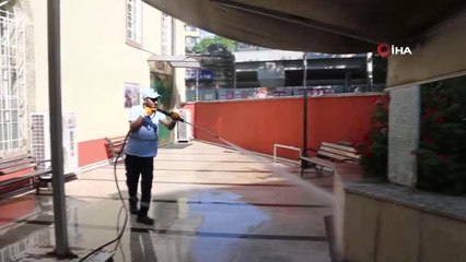 Kartal Belediyesi'nden bayram temizliği