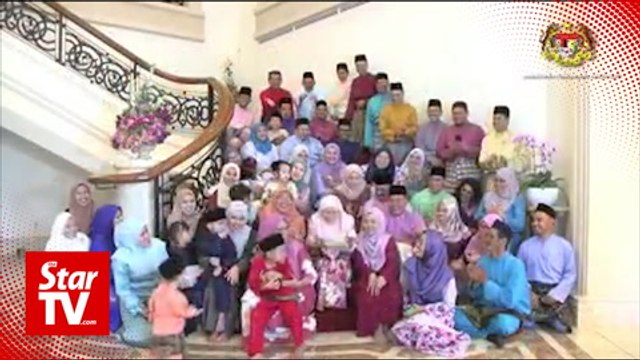 Dr Wan Azizah sends her Raya greeting