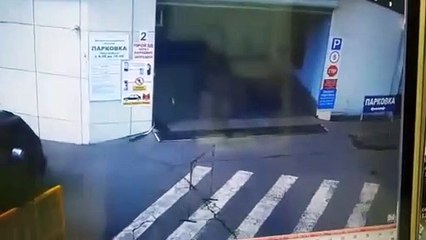 Le césar de la chute la plus ridicule de l'année est décernée à cette femme