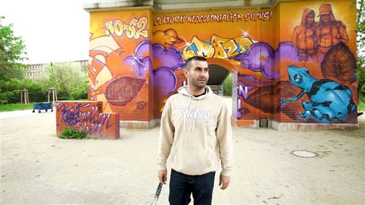 Wie ein Berliner Künstler gegen Rassismus vorgeht
