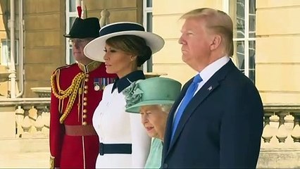 Trump visita família real