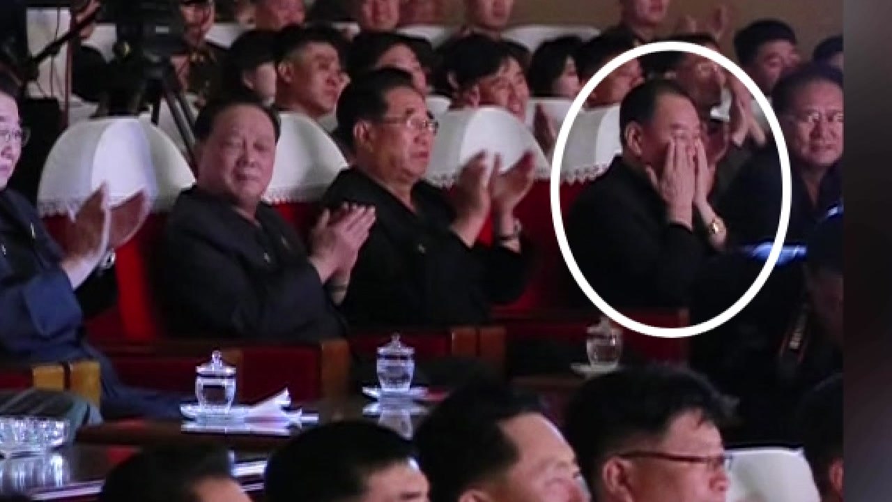 北김영철 50여 일 만에 등장...'건재' 확인 / YTN