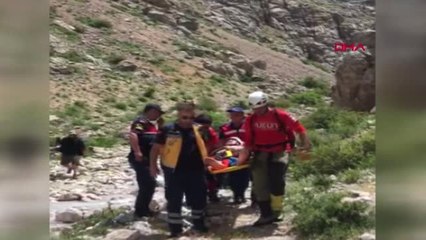 NİĞDE Ayağı kırılıp, mahsur kalan dağcı kurtarıldı