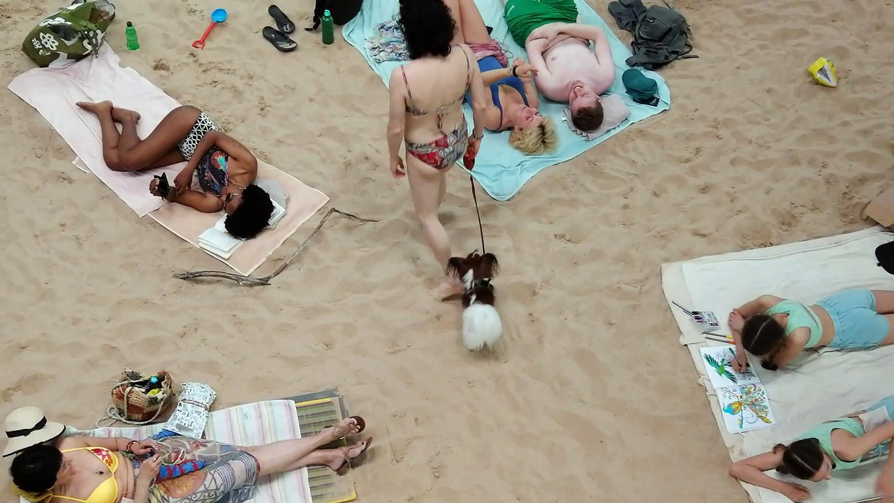 Sun & Sea (Marina) - Pavillon lituanien - Biennale de Venise 2019 - extrait 2