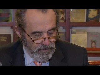 Poeti sjell ‘Përjetësi me qira’, Moikom Zeqo: Më duket e pabesueshme