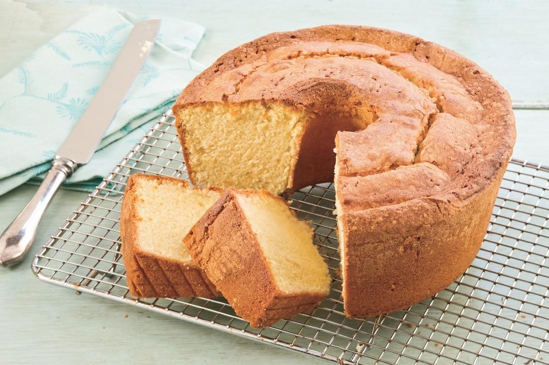 Tips From The Test Kitchen: The Color of Baking Pans