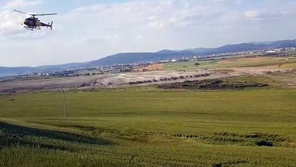 Socavón en un campo de cereal de Esparza de Galar