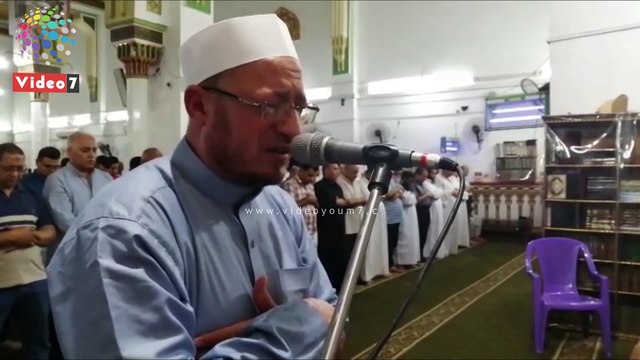 شاهد.. تلاوة إمام صلاة التراويح بأكبر مساجد بنى سويف بالقراءات العشر