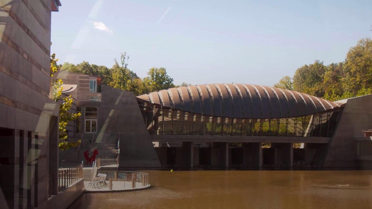 10 Walkable Girlfriend Getaways