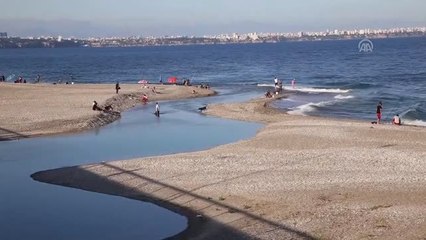 Denizde akıntıya kapılan 2 çocuk kurtarıldı