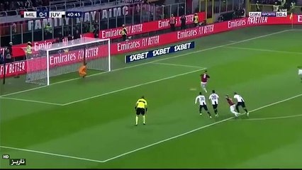 مباراة يۄڧنتوس ومۑلان  2 - 0  هدف المدمر رۄنالدو ويطرد هيجواين مثير للجدل