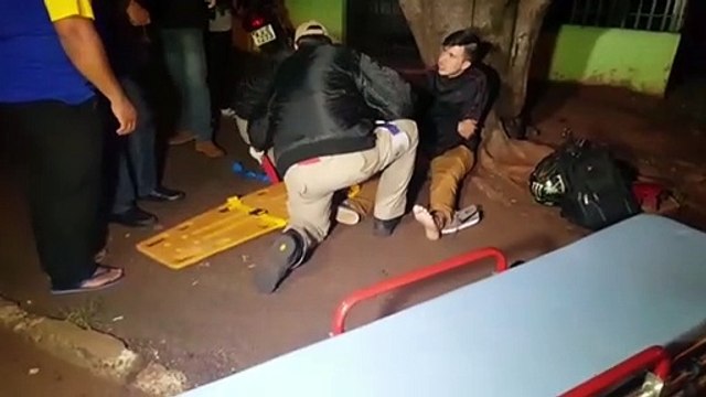 Após colisão de trânsito, condutor de carro foge e deixa motociclista ferido