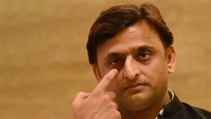 Akhilesh Yadav का CM बनने के बाद से बेवफाइयों भरा रहा है Political Journey | वनइंडिया हिंदी