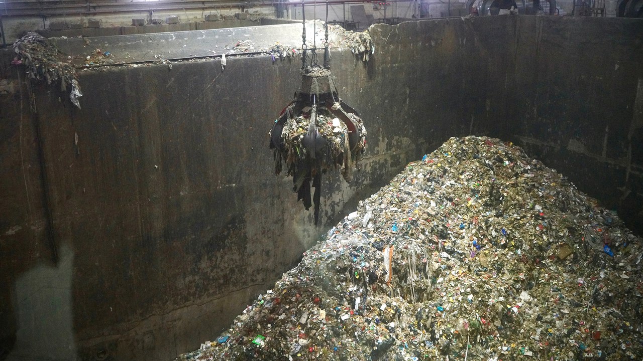 China steps up garbage sorting to improve recycling, reduce landfill use