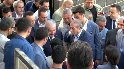 DİYARBAKIR TBMM Başkanı Şentop, Diyarbakır'da vatandaşlarla bayramlaştı