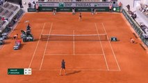 تنس: بطولة فرنسا المفتوحة: أفضل لحظات هاليب- المدافعة عن اللقب تبلغ دور الثمانية