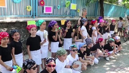 Diyarbakırlı miniklere ABD'den getirilen ritim aletleriyle eğitim